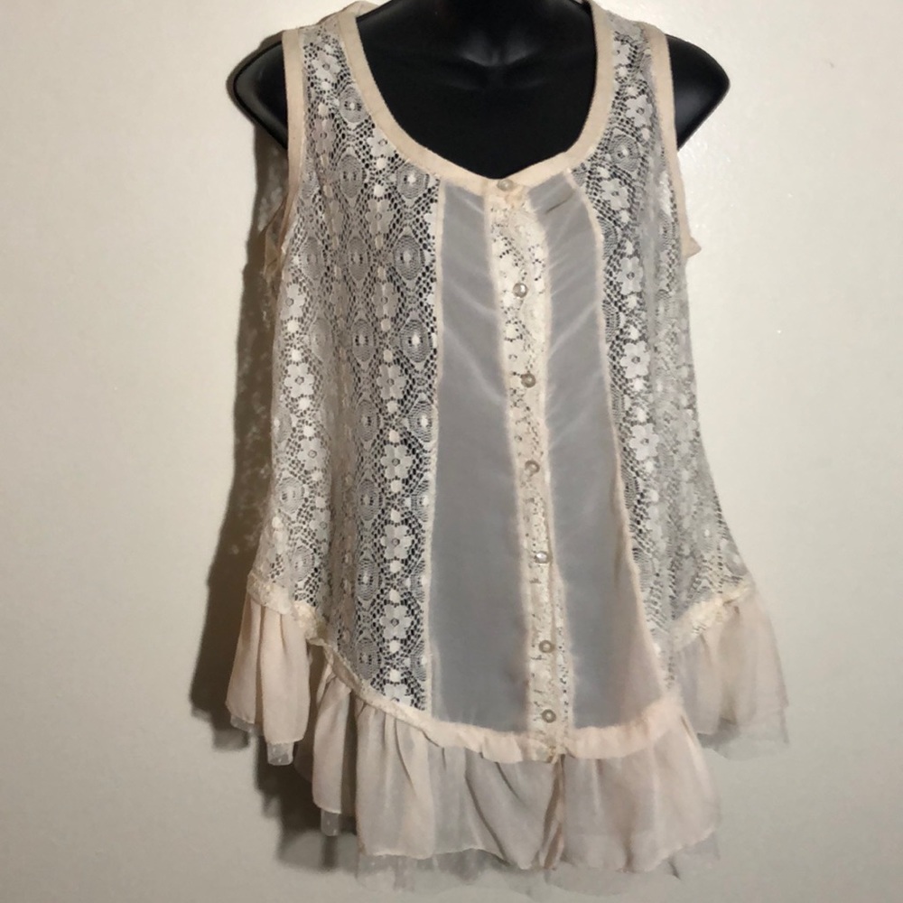 Lace sleeveless Top